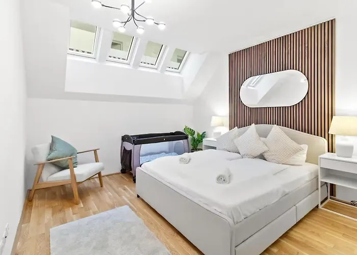 Fast Wifi I 3 Min Walk To Metro I On-site Parking For 19,90 Eur Bécs
