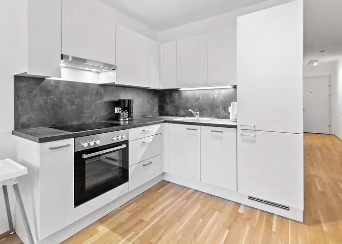 Apartman Fast Wifi I 3 Min Walk To Metro I On-site Parking For 19,90 Eur