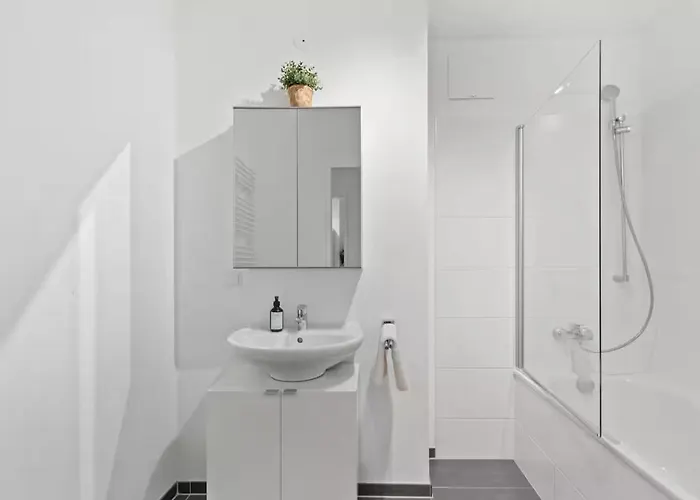 Apartman Fast Wifi I 3 Min Walk To Metro I On-site Parking For 19,90 Eur