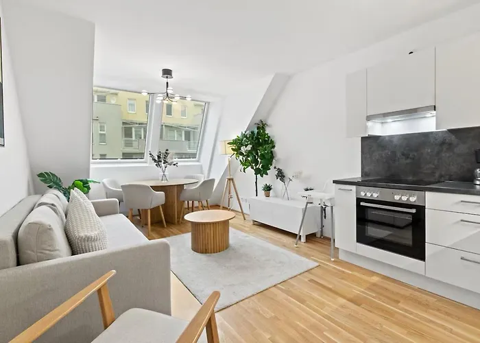 Apartman Fast Wifi I 3 Min Walk To Metro I On-site Parking For 19,90 Eur *